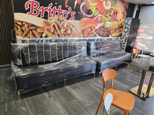 Restaurant booth seating - restaurant,